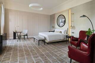 Отель Tbilisi Marriott Hotel Тбилиси Junior Suite, Executive lounge access, 1 King, Sofa bed-6